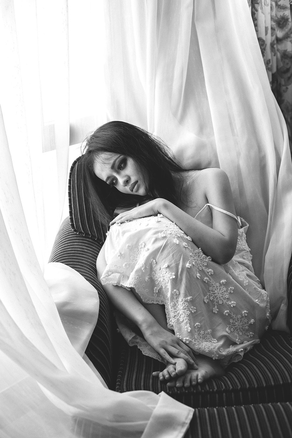 Chia sẻ về việc công khai chuyện làm mẹ ở tuổi quá trẻ, Thanh Trúc cho biết: “Tôi từng sinh ra trong một gia đình không hạnh phúc nên khi gặp người đàn ông nói với mình về việc muốn có con và cùng nhau xây dựng gia đình, tôi đã dễ dàng tin tưởng và hy vọng mình từ đó bình yên.  Nhưng cuộc sống đã dạy tôi những bài học mới, giúp tôi hiểu rằng, không ai yêu thương mình bằng chính bản thân. Tôi cũng mong các cô gái trẻ tỉnh táo trước những ngã rẽ của mình để không bao giờ phải rơi vào cảm giác hối tiếc”.