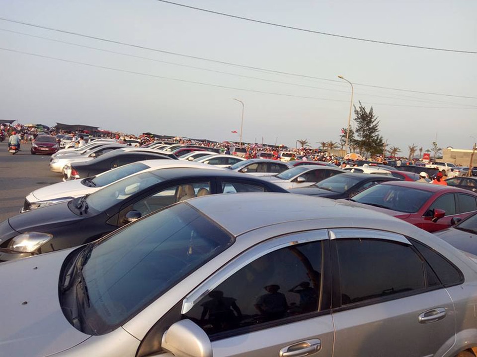 Các bãi đậu xe ken cứng phương tiện