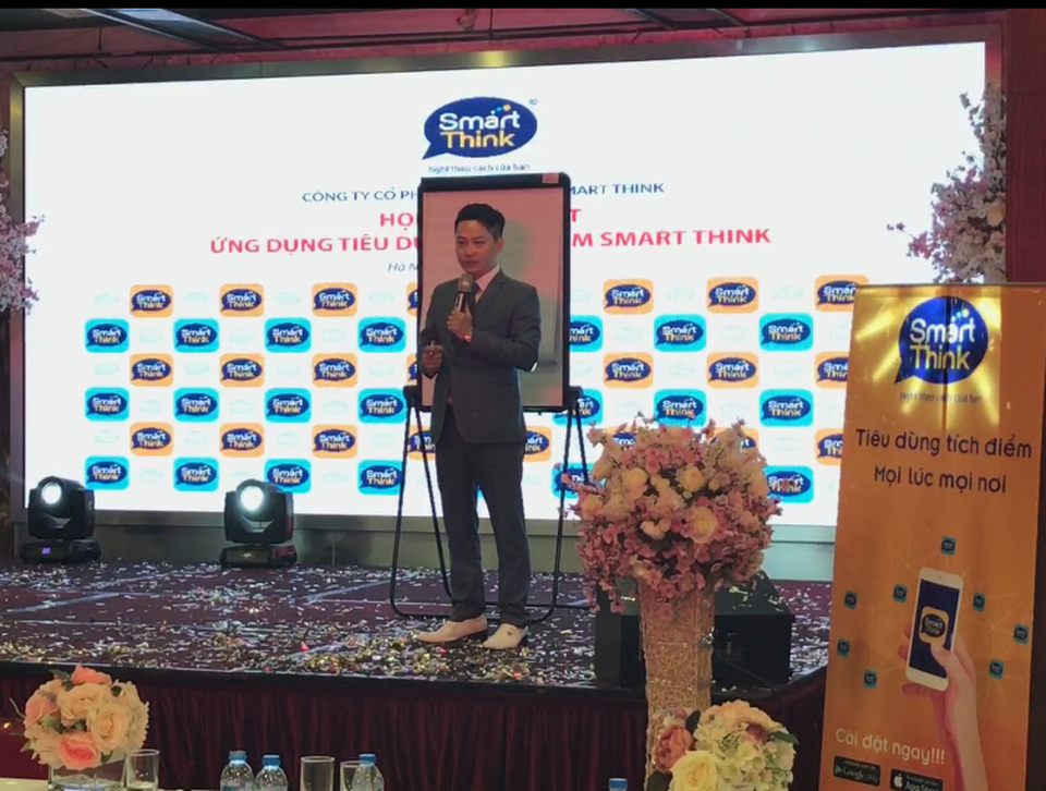 Ông Đỗ Xuân Quế - Phó Giám Đốc Công Ty Smart Think phát biểu tại buổi họp báo.