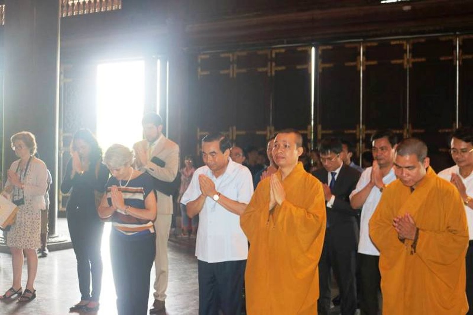 Tổng giám đốc UNESCO thăm quần thể danh thắng Tràng An - 7 Tổng giám đốc UNESCO thăm quần thể danh thắng Tràng An - 7