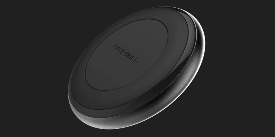 Cộng đồng mạng "phát sốt" với chiếc iPhone 8 trong túi quần CEO Tim Cook - 5 Nhiều nguồn tin hé lộ rằng iPhone 8 sẽ được trang bị sạc không dây.