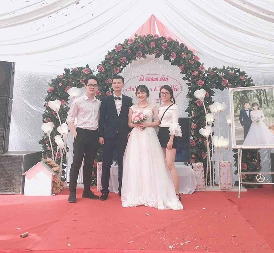 Cặp "trai xinh gái đẹp" Hải Dương minh chứng “tình bạn khác giới” là có thật - 5 Cậu bạn thân tiễn Yến về nhà chồng