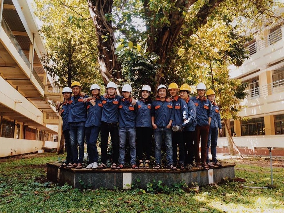 Nữ sinh được cưng chiều như công chúa trong lớp học - 5 Một số hình ảnh về tập thể lớp 1 nữ 50 nam