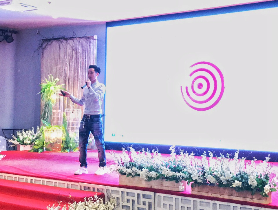Cục Thương mại điện tử: "Niềm tin giữa người tiêu dùng với người bán hàng thấp" - 2 Ông Nguyễn Văn Thiên - CEO Adam Group chia sẻ về các chiến dịch mùa sale hiệu quả tại thị trường Việt Nam.