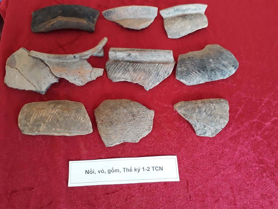 Phát hiện nhiều cổ vật tại Di tích đền Huyện - 2 Các cổ vật từ thế kỷ 1-2 TCN