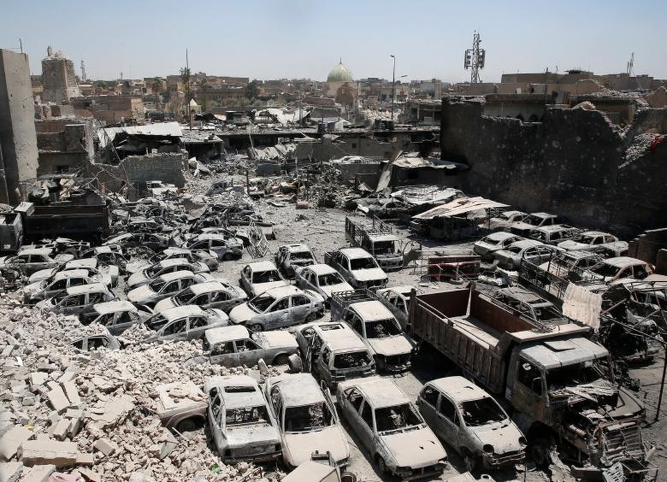 Thành phố Mosul sắp được giải phóng sau 3 năm bị IS chiếm đóng - 2
IS đang suy yếu và nhóm này đã thất bại khi cố giành lại quyền kiểm soát thành phố. Trong ảnh: Tháp nghiêng al-Hadba tại đại thánh đường al-Nuri ở Mosul bị IS phá hủy. (Ảnh: Reuters)