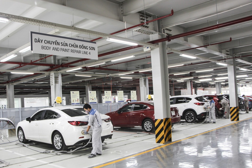 Xưởng dịch vụ Mazda Phạm Văn Đồng: Chuyên nghiệp và đẳng cấp - 4
Hệ thống dây chuyền đồng sơn hiện đại, chuyên nghiệp