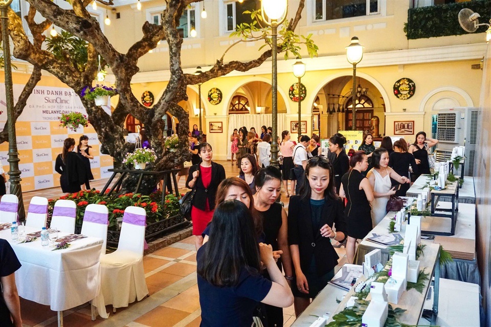 Ra mắt liệu trình Thay, nuôi da - 2 Ra mắt liệu trình Thay, nuôi da - 2