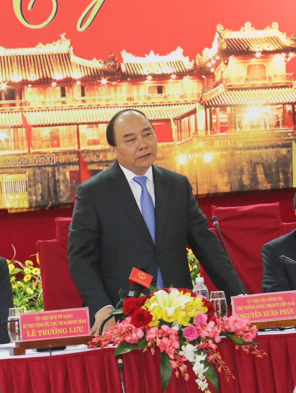 Thủ tướng: "Năm Dậu, con Gà phải cất tiếng gáy sớm" - 2
Theo Thủ tướng: Năm Dậu, con Gà phải cất tiếng gáy sớm
