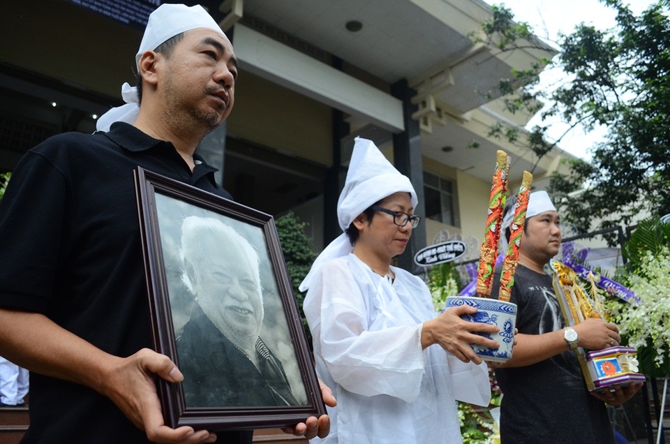 Nhiều thế hệ học trò đau buồn tiễn biệt PGS-nhạc sĩ Ca Lê Thuần - 18