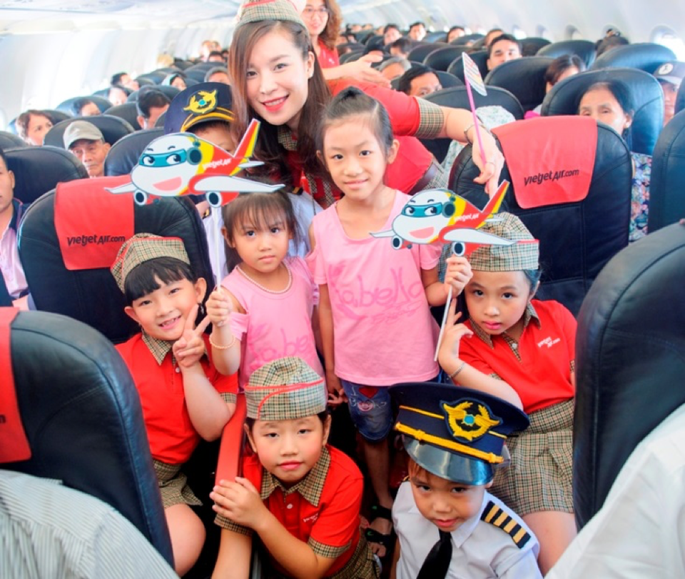 Phi công, tiếp viên “nhí” tưng bừng vui 1/6 cùng Vietjet - 4