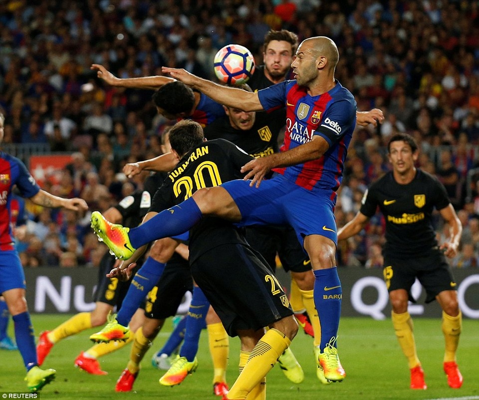 
Những trận đại chiến Atletico-Barcelona luôn diễn ra đầy quyết liệt
