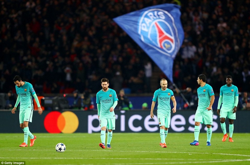 Những khoảnh khắc đáng nhớ trong ngày Barca thảm bại trước PSG - 16
Barcelona đã trải qua trận đấu tệ hại nhất từ năm 2013 đến nay