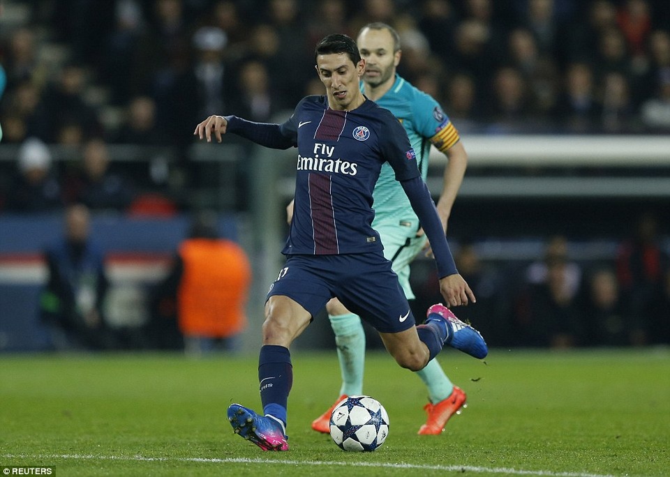 Những khoảnh khắc đáng nhớ trong ngày Barca thảm bại trước PSG - 5
Di Maria mở tỷ số cho PSG sau cú sút phạt hoàn hảo