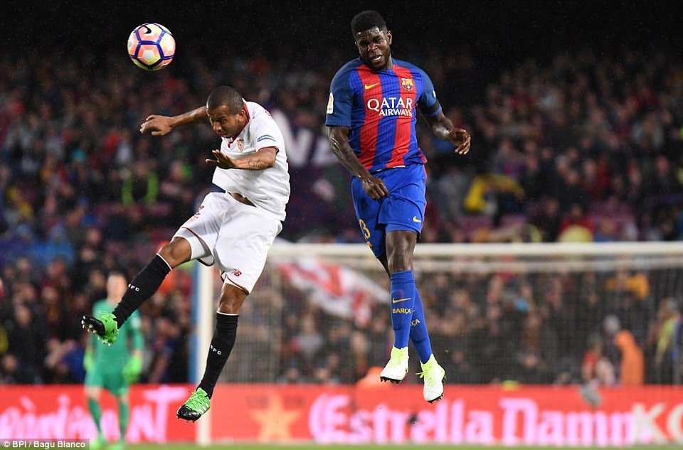 
Sevilla bất lực trong việc tìm kiếm bàn thắng tại Nou Camp
