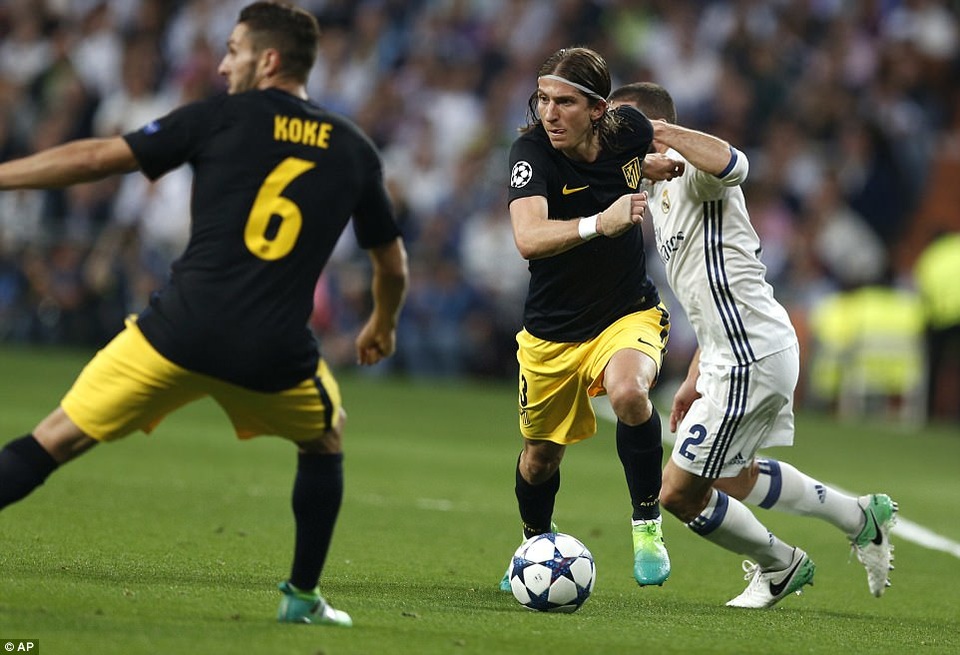Những khoảnh khắc C.Ronaldo nhấn chìm Atletico tại Bernabeu - 20
Atletico luôn đánh mất chính mình khi đối đầu Real Madrid ở Champions League