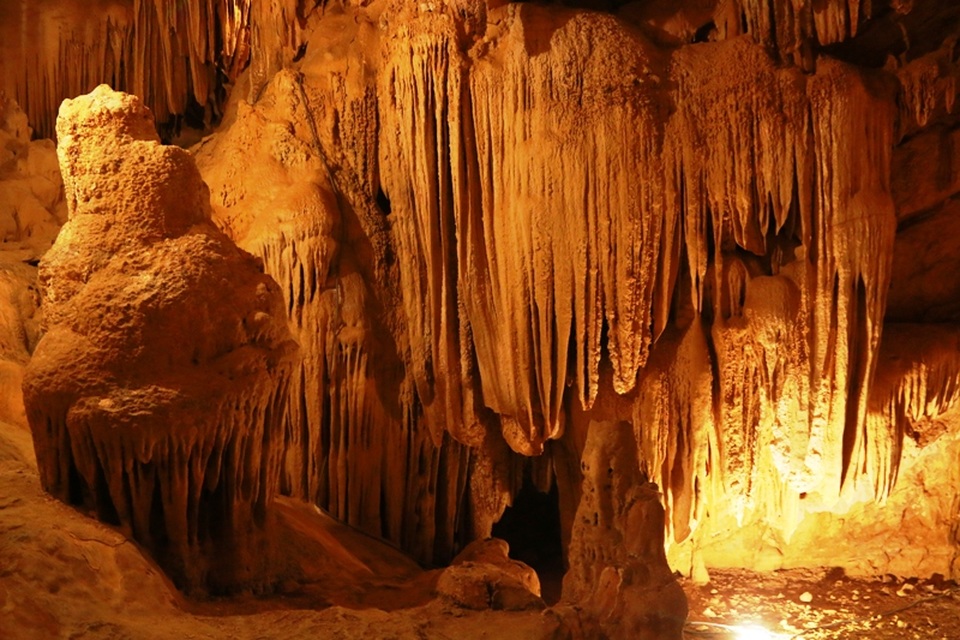 Ở mỗi tầng sẽ tạo cho du khách cảm giác khác nhau như: bình dị đời thường với tầng “trần gian”. Sinh lão bệnh tử, kiếp nhân quả luân hồi với tầng “địa ngục” và cảm giác thoát tục trên “thiên đường”.