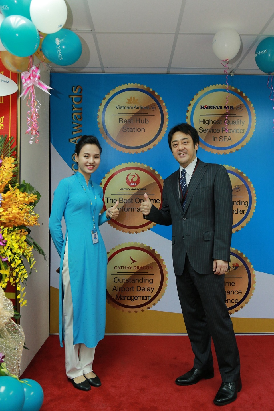 VIAGS đạt nhiều giải thưởng về chất lượng dịch vụ mặt đất tại sân bay Nội Bài - 2 Sự phục vụ tận tình, chu đáo, chuyên nghiệp của đội ngũ VIAGS đã mang lại thành quả