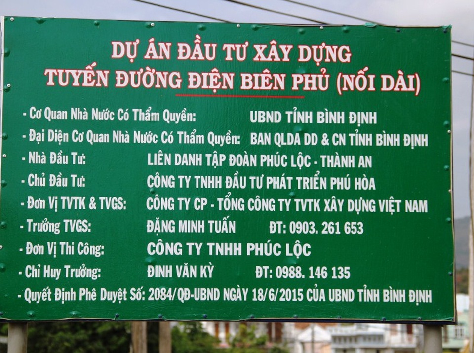 Chưa được phê duyệt thiết kế, nhà thầu đã đổ đất “bít” dòng sông - 3 Dự án đầu tư xây dựng tuyến đường Điện Biên Phủ nối dài