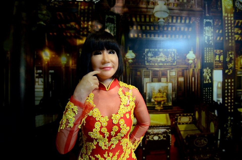 Những điều chưa biết bên trong khu trưng bày tượng sáp ở TPHCM - 4 Nghệ sỹ cải lương Thanh Kim Huệ.