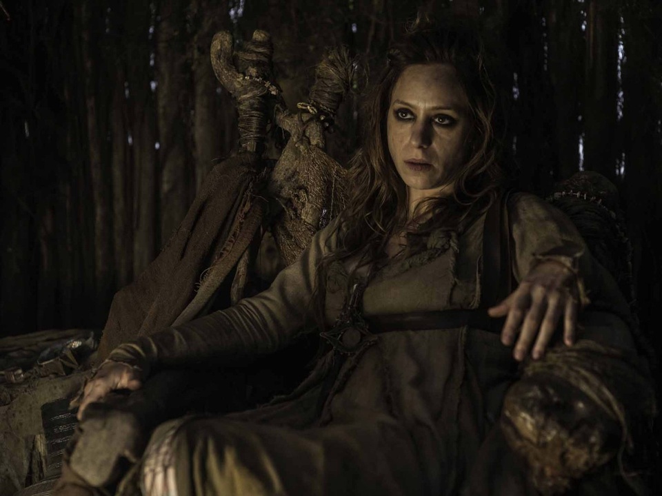 Tương lai nào cho cặp đôi “ngang trái” nhất “Trò chơi vương quyền”? - 4 Khi còn nhỏ, Cersei đã có lần bỏ vào rừng sâu để tìm phù thủy, mong được biết về tương lai của mình.