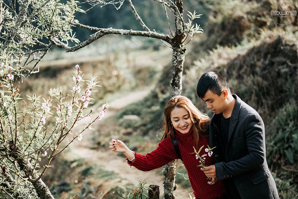Bộ ảnh tự chụp của cặp đôi 10 năm bên nhau không dám ngỏ lời - 12 Cặp đôi đã về chung một nhà để thực hiện lời hứa nắm tay nhau đến cuối hành trình yêu.