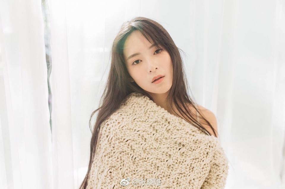 "Thần tiên tỷ tỷ" thế hệ mới của giới trẻ Trung Quốc - 6 Tuy còn rất trẻ nhưng Trương Hiểu Duy đã sở hữu cho mình một vài bộ phim điện ảnh và truyền hình nhỏ, từ đó có một lượng người hâm mộ nhất định. Năm 2016 cô đóng vai nữ chính trong bộ phim hài kinh dị Suy quỷ nhớ.