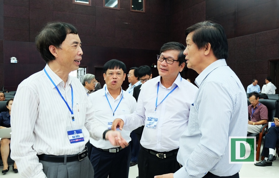 Du lịch miền Trung: Mạnh, mà mạnh ai nấy làm - 2 Các đại biểu trao đổi bên lề Diễn đàn