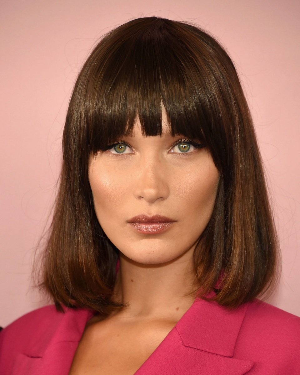 “Tóc mái mưa” khiến người đẹp showbiz “mê mẩn” - 9 Người mẫu Bella Hadid
