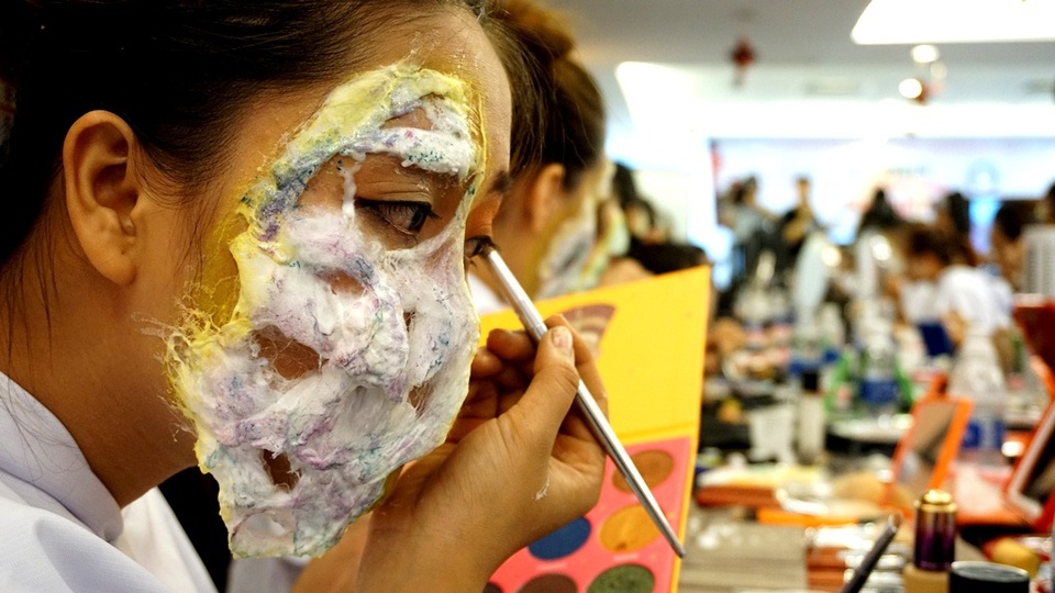 Những vết sẹo được tạo nên từ… bông gòn