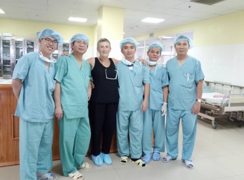 Chia tay các bác sĩ