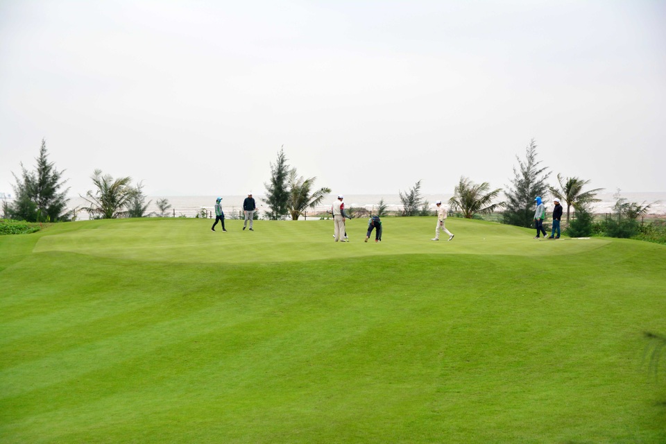 Giải SMic Golf Challenge Tournament 2017 chính thức khai mạc với hơn 1000 gôn thủ tham gia tranh tài - 4 Giải SMic Golf Challenge Tournament 2017 chính thức khai mạc với hơn 1000 gôn thủ tham gia tranh tài - 4