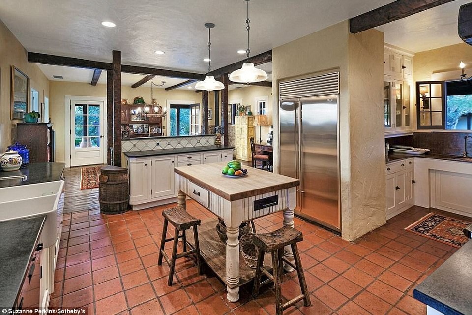 Ngắm nhà siêu sang của MC đồng tính nổi tiếng nước Mỹ - 6