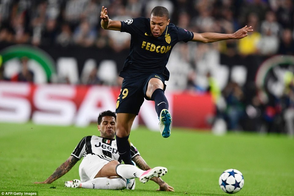 Những khoảnh khắc Juventus quật ngã Monaco để tiến vào chung kết Champions League - 20
Ngôi sao cô đơn Mbappe của Monaco