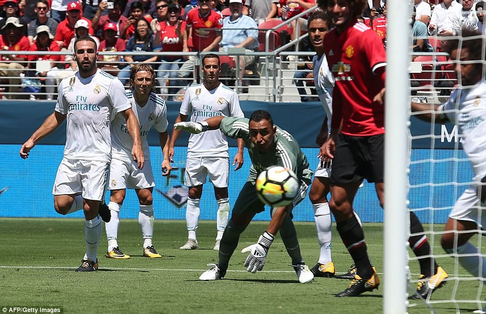 De Gea tỏa sáng, MU giành chiến thắng trước Real Madrid - 1
Trận đấu diễn ra với chất lượng chuyên môn rất cao