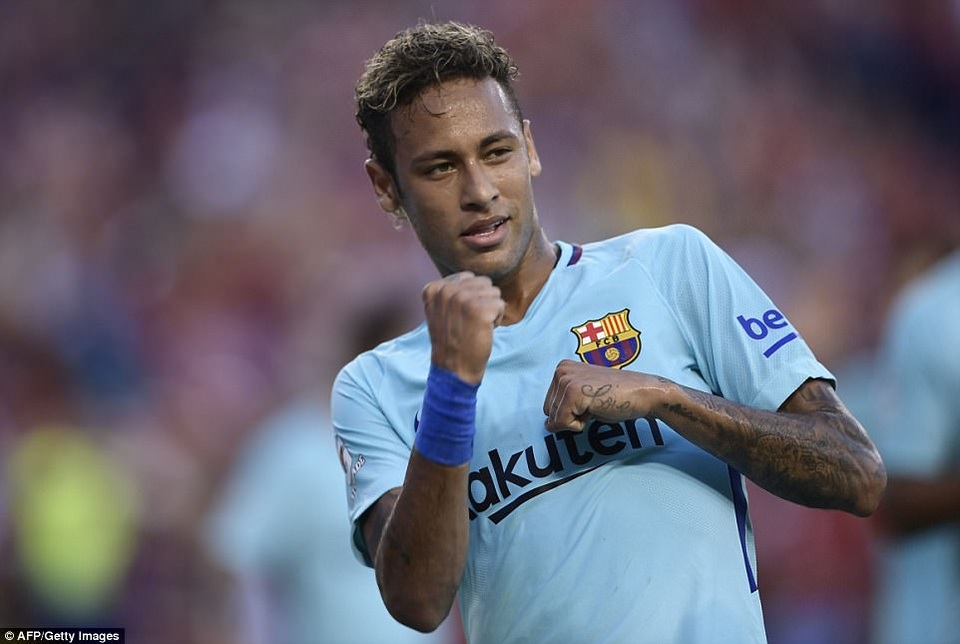 Những khoảnh khắc đáng nhớ trong ngày Barcelona đánh bại MU - 10
Neymar ghi bàn thắng duy nhất của trận đấu ở phút 32