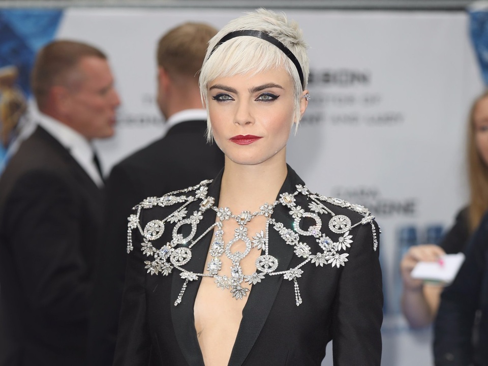 Người mẫu từng một thời đình đám trên các sàn catwalk quốc tế - Cara Delevingne - đã là người mẫu trong suốt 8 năm. Hiện nay, ở tuổi 25, Cara đã rời xa sàn catwalk để đến với sự nghiệp thứ hai - diễn xuất.