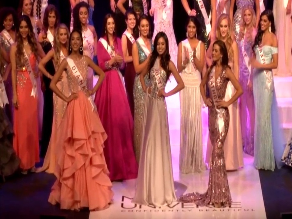 Diana lọt vào top 3 người đẹp catwalk xuất sắc nhất.