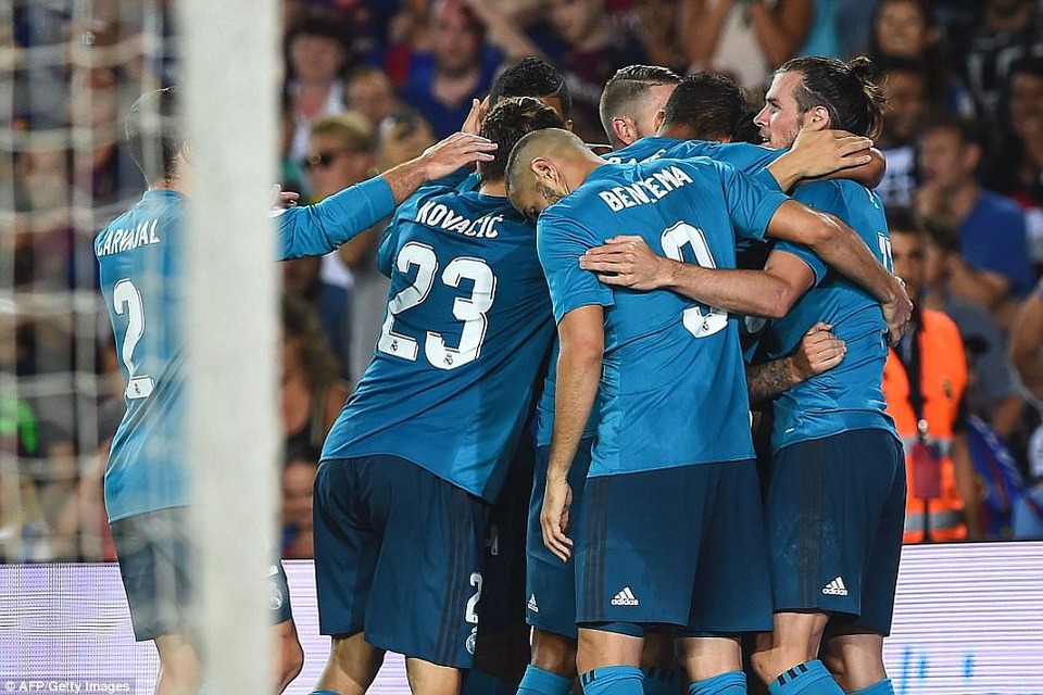 Barcelona 1-3 Real Madrid: C.Ronaldo ghi bàn và nhận thẻ đỏ - 1
Real Madrid chơi ấn tượng và sắc sảo hơn ở trận đấu này