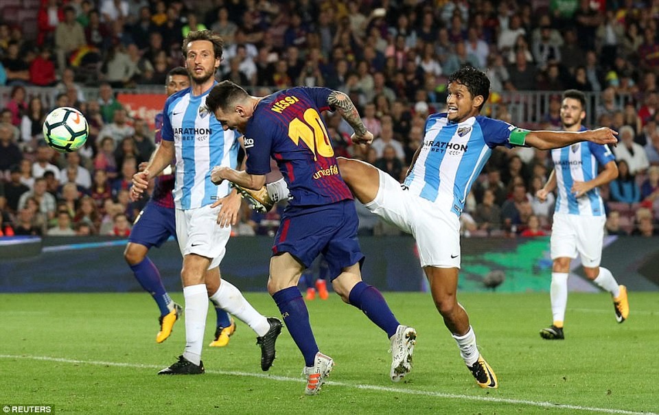 Hạ gục Malaga, Barcelona bỏ xa Real Madrid 8 điểm - 1
Barcelona nhập cuộc đầy hưng phấn và áp đảo