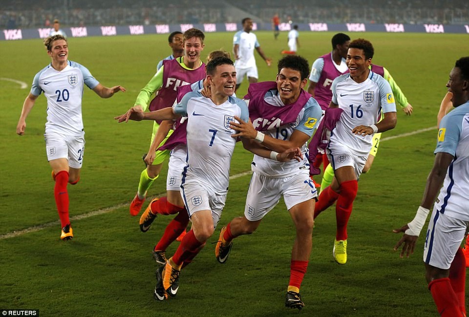 Thắng đậm Tây Ban Nha, U17 Anh vô địch World Cup U17 - 4
Người Anh giành chiến thắng 5-2 dù bị dẫn trước 2 bàn
