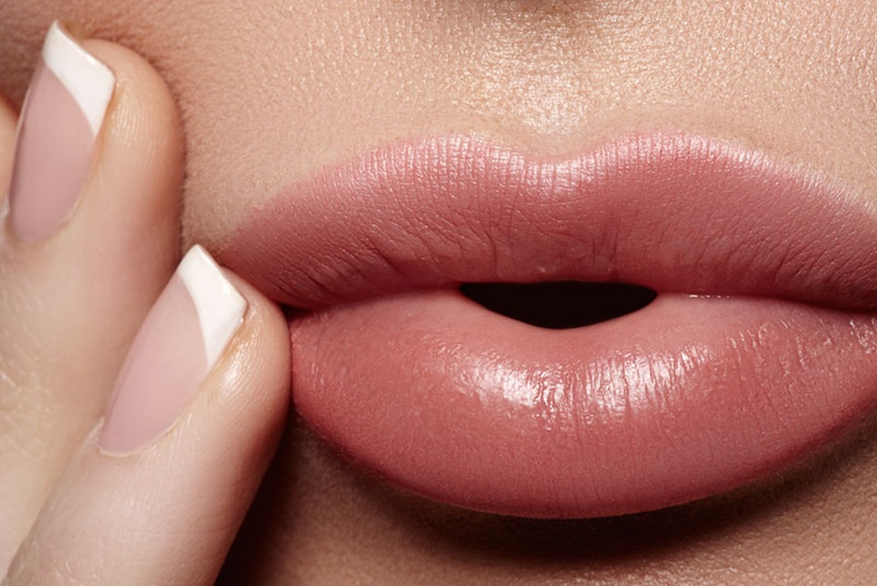 Màu son quyền lực nhất của phụ nữ không còn là màu đỏ - 3