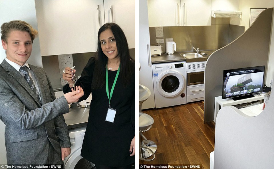 Kieran Evans đã được trao chìa khóa căn hộ diện tích 17,25m2 với cảm hứng thiết kế đến từ các cabin du thuyền và khoang hạng nhất trên máy bay. Kinh phí thực hiện căn hộ này vào khoảng 40.000 bảng Anh (tương đương 1,2 tỷ đồng).