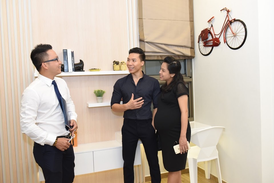 Nghệ sỹ Quốc Nghiệp cho biết lý do nữa quan tâm dự án là khu vực này đang phát triển nhanh các công trình hạ tầng giao thông: “Dự án bàn giao vào năm 2019, cùng lúc hàng loạt công trình hạ tầng đi vào hoạt động, đi lại thuận tiện mà giá trị cũng sẽ tăng”