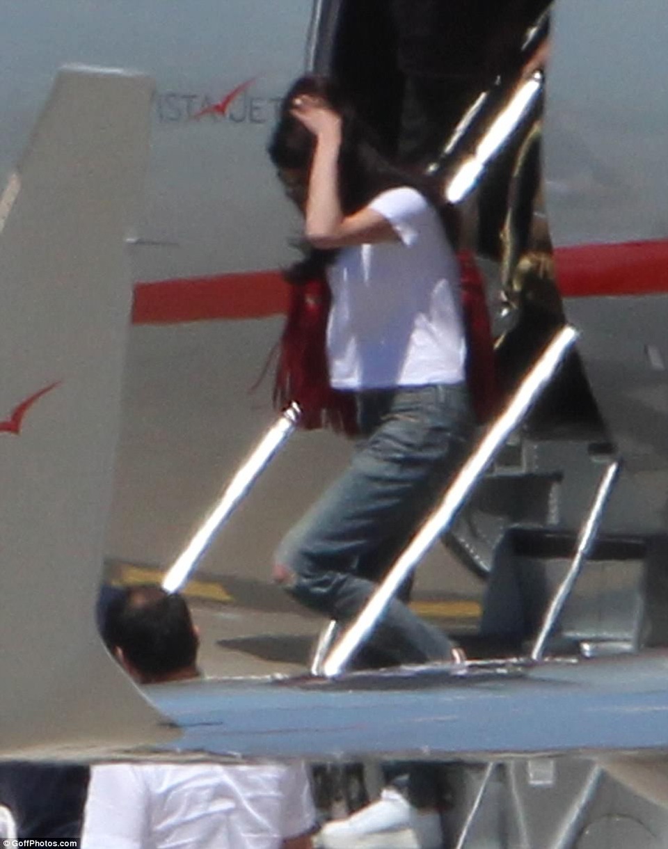 Vợ của nam tài tử - nữ luật sư Amal Clooney vừa mới sinh con một tháng trước đã “lại dáng” rất nhanh.