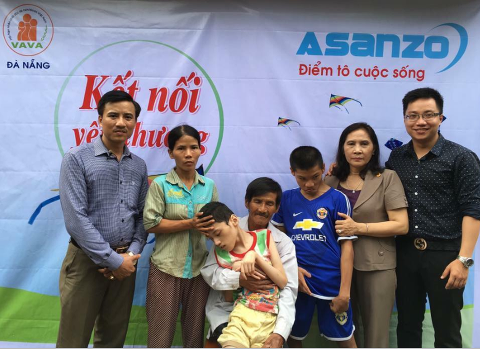 Giải đua xe đạp Đà Nẵng mở rộng tranh Cúp Asanzo chính thức “vào đường đua” - 5
Tập đoàn Asanzo rất chú trọng đến công tác từ thiện
