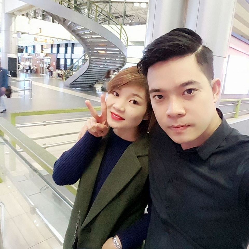 Sự thật clip “soái ca tỏ tình tặng xe SH" đang hot trên mạng xã hội - 1 Hình ảnh hạnh phúc của cặp vợ chồng Dũng - Nga.
