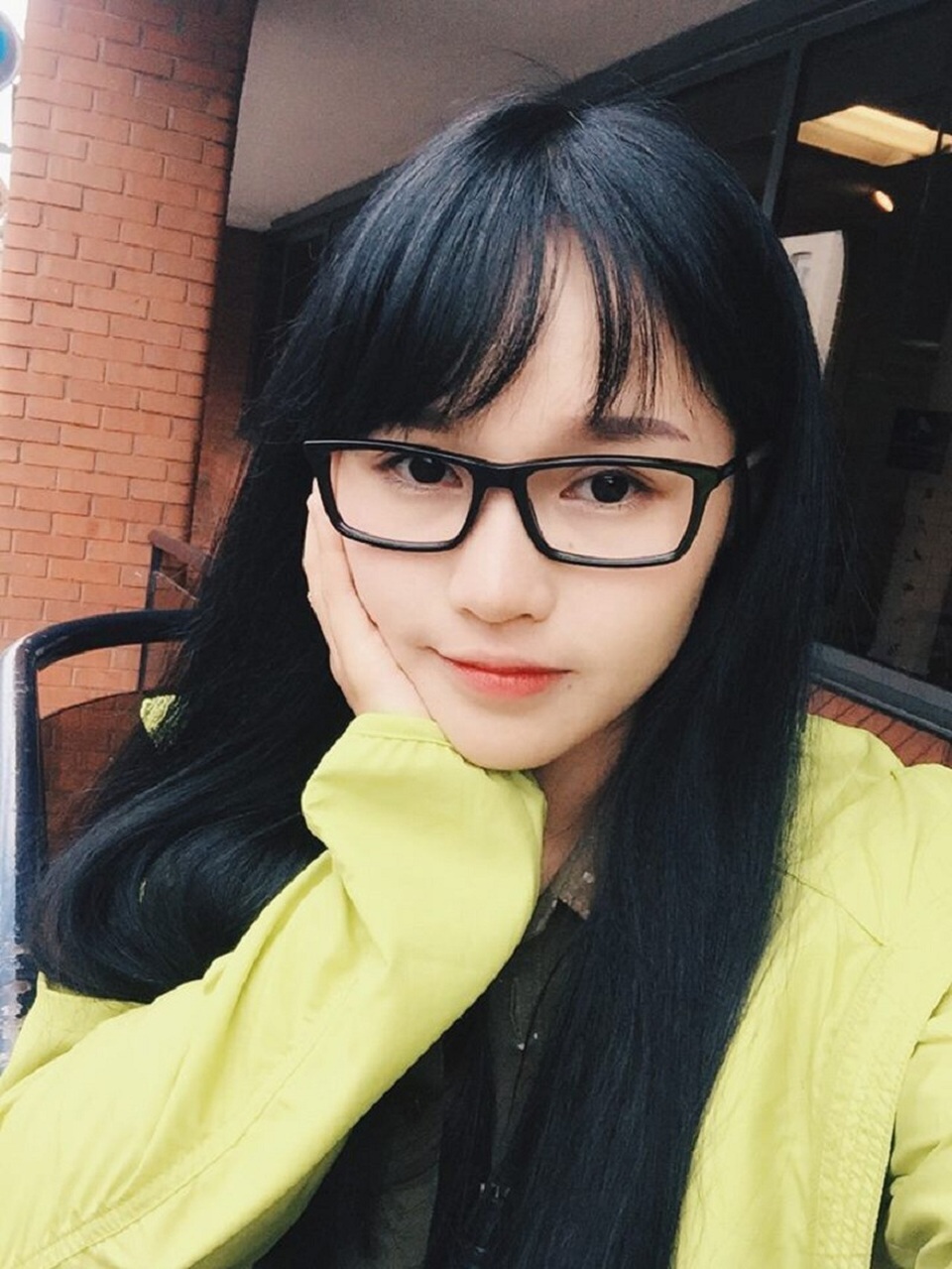 Bức ảnh cô gái có “vòng eo co giãn đáng nể" thu hút dân mạng - 5 Bức ảnh cô gái có “vòng eo co giãn đáng nể" thu hút dân mạng - 5