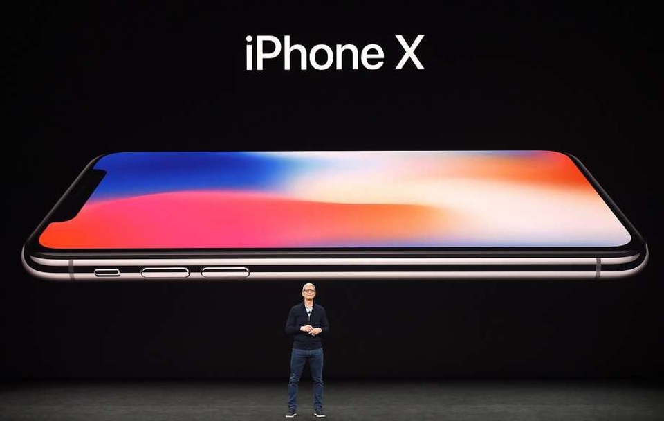 Chi tiết tưởng như không hoàn hảo trên iPhone X nhưng lại là "thuyết âm mưu" của Apple - 5 Thiết kế với phần rìa thừa ra là một nước cờ táo bạo của Tim Cook.