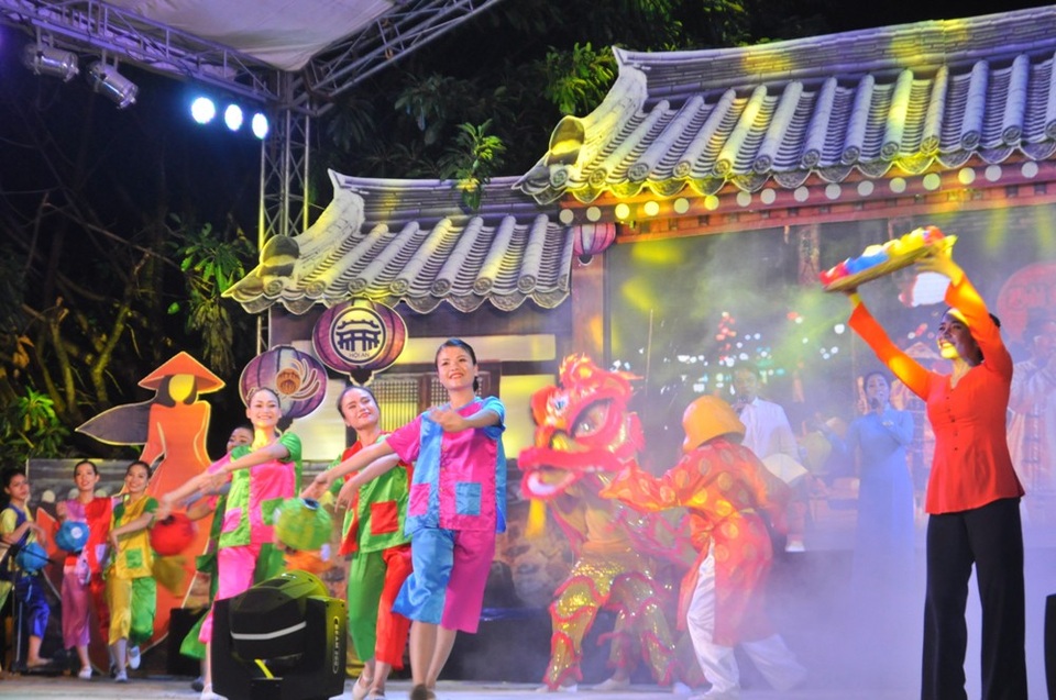 Ấn tượng với màn biểu diễn mặt nạ trong “Ngày văn hóa Andong” - 5 Ấn tượng với màn biểu diễn mặt nạ trong “Ngày văn hóa Andong” - 5